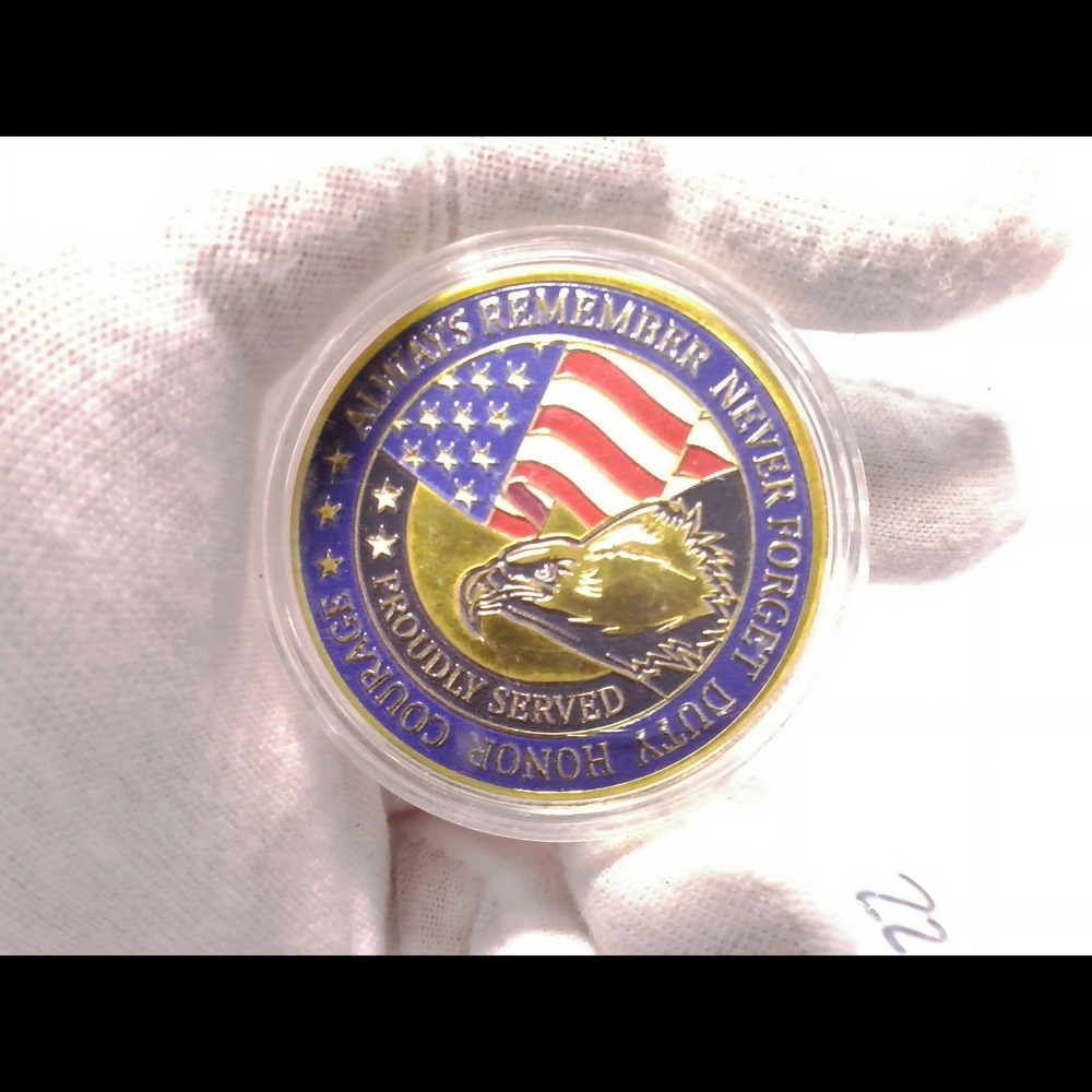 Veterans Challenge Coin Military Gold Tone Eagle Flag Patriotic Tribute - Picture 4 of 6